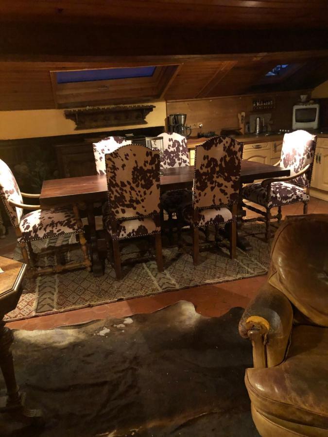 Light Filled Penthouse In Old Antibes. Heart Of The Rivieraアパートメント エクステリア 写真